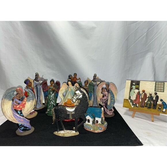 Lot of angle figurines - Picture 1 of 8